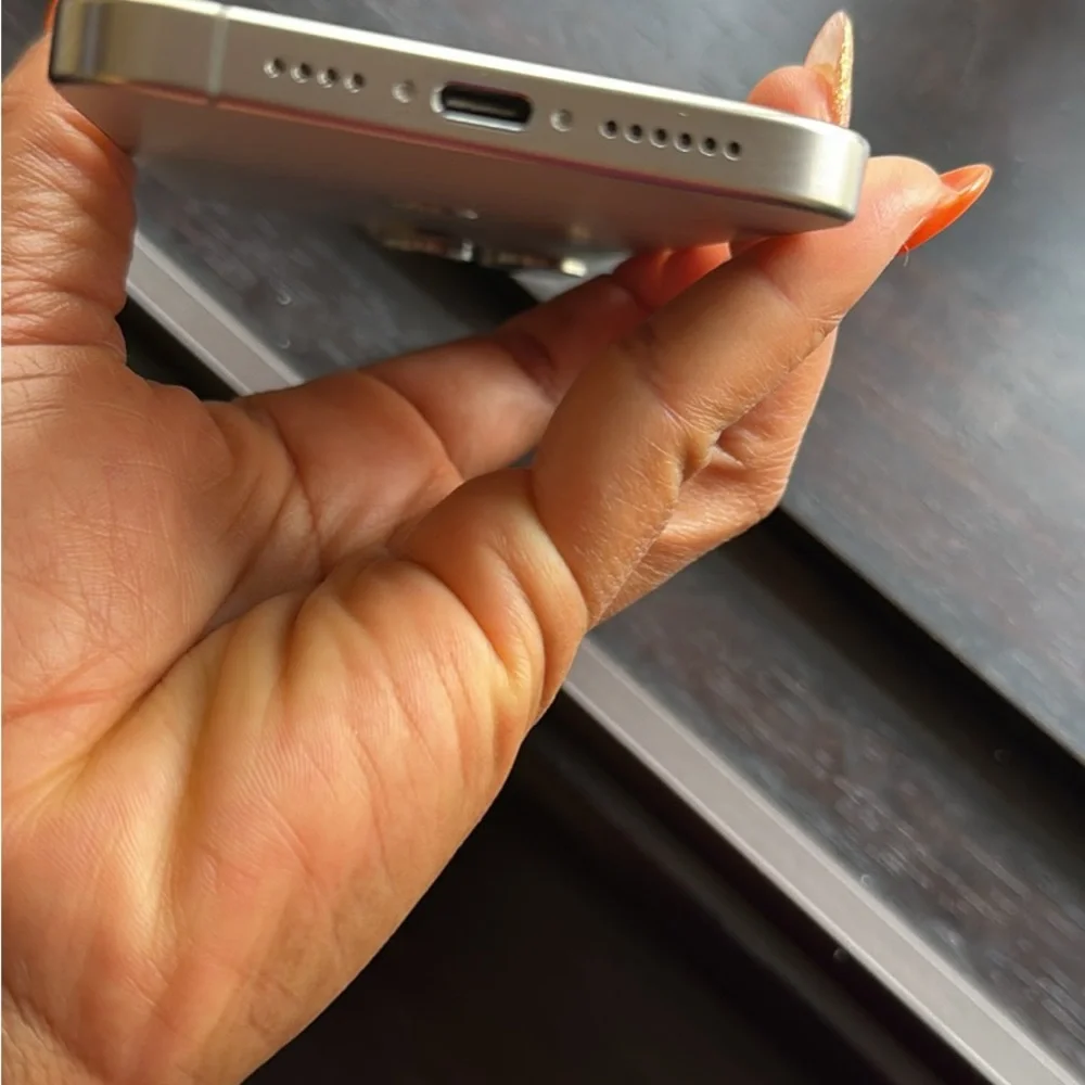 Apple iPhone in Sleek Silver